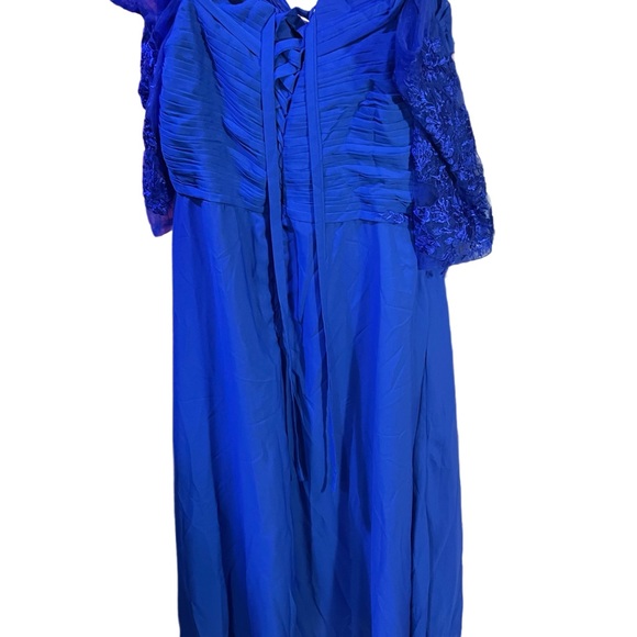 Blue Ruched Gown - Picture 4 of 7